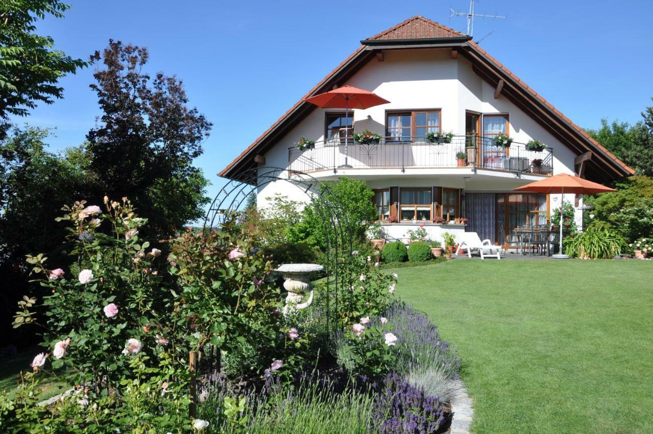 Ferienwohnung Im Rosengarten Ebenweiler Exterior foto